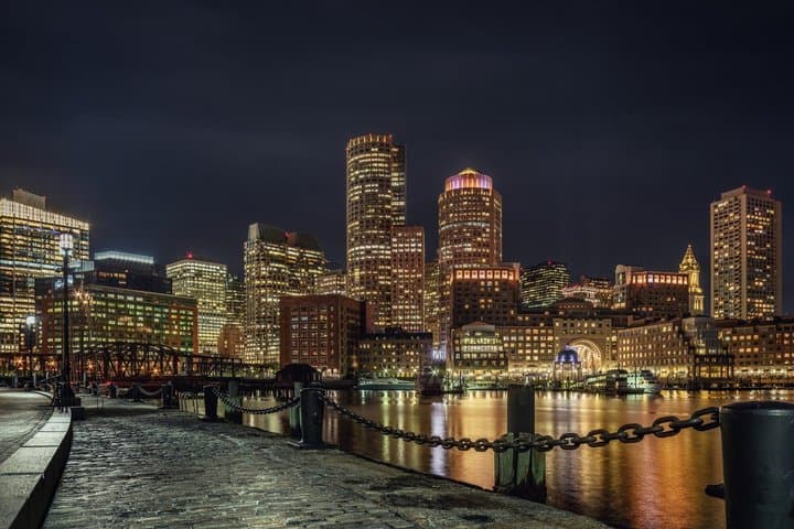Visite privée de Boston de nuit avec vues sur l'horizon et monuments image 2
