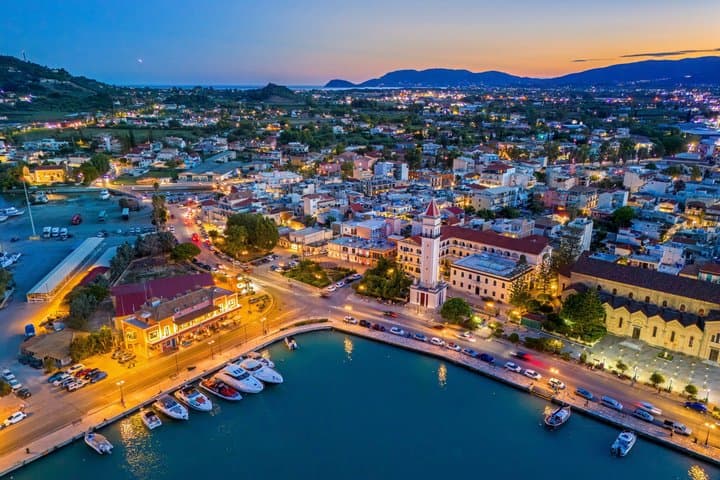 Tour panorámico nocturno privado de Zakynthos imagen 1