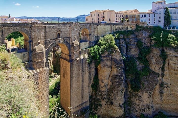 Excursión privada de un día a los pueblos blancos de Sevilla y Ronda imagen 3