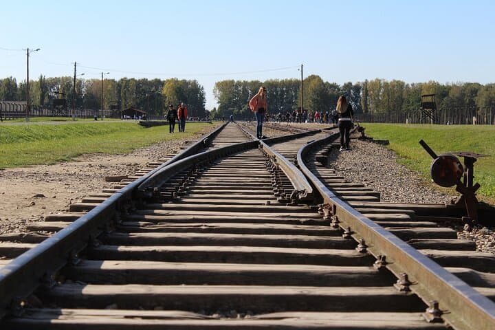 Cracovie à Auschwitz-Birkenau: expérience aller-retour privée image 4