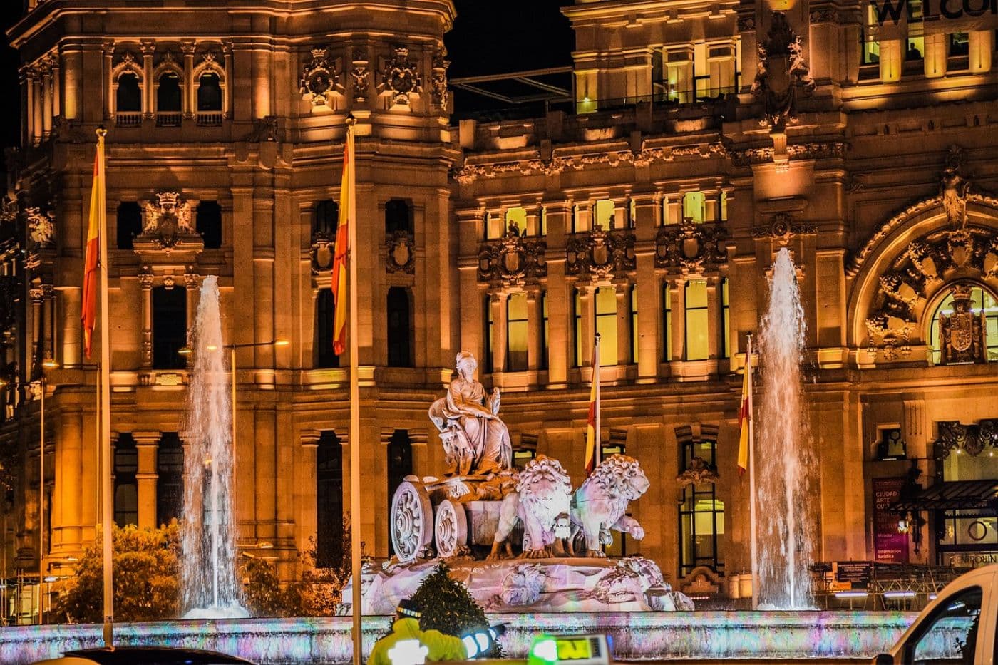 Madrid by Night Tour image 3