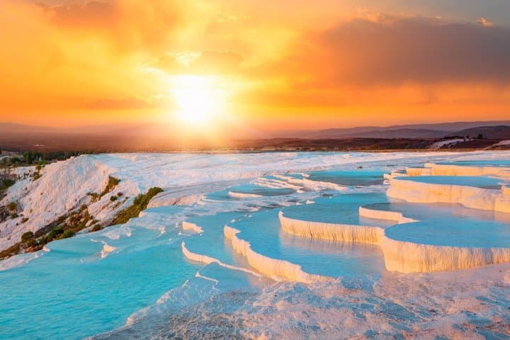Passeio privado a Pamukkale desde los travertinos de Izmir y Hierápolis imagen 1