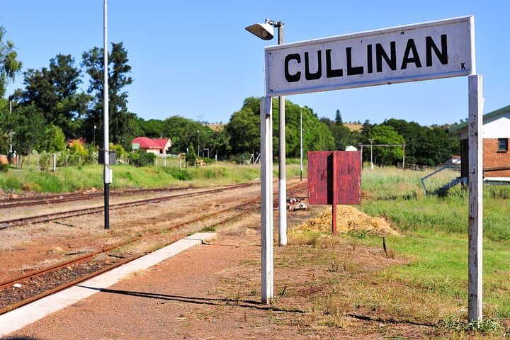 From Johannesburg: Pretoria and Cullinan Diamond Mine Tour image 4