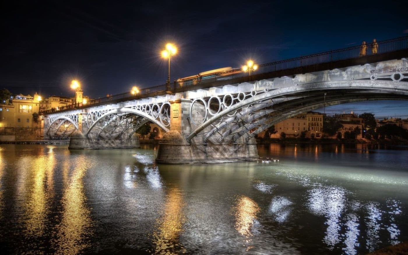Seville at night image 5