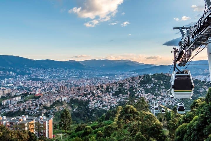 Medellín Private Car Tour Experience image 2