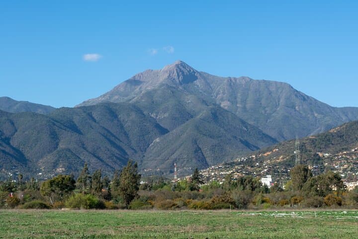 Tour Privado desde Santiago al Parque Nacional La Campana y Olmué imagen 4