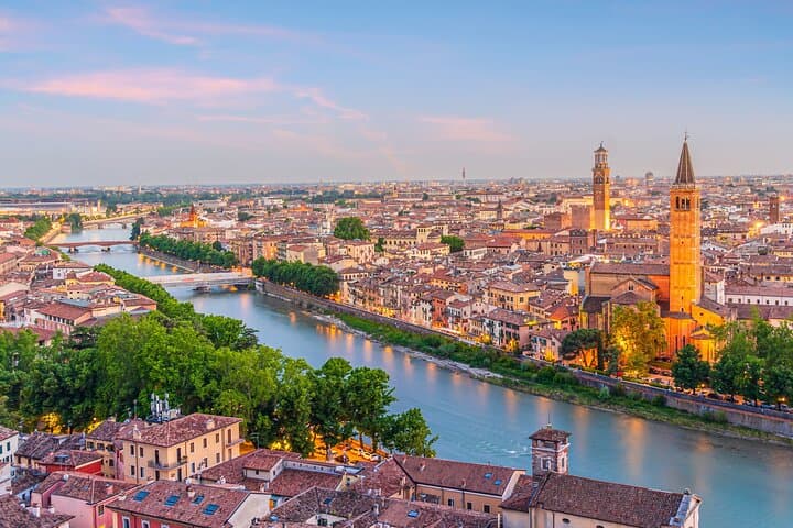 De Florencia a Verona: ruinas romanas y calles románticas imagen 2