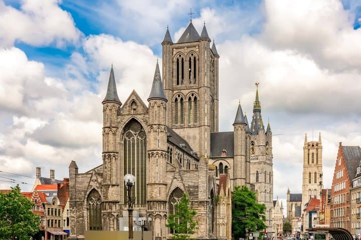 Tour privado de un día a Gante desde Bruselas imagen 2