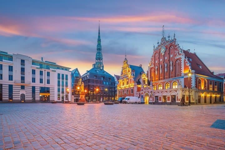 Tour privado nocturno por Copenhague en Nyhavn con lo más destacado de la ciudad desde Airbnb Sol Caribe Apartments foto 5
