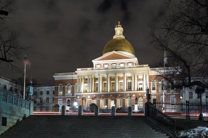 Visite privée de Boston de nuit avec vues sur l'horizon et monuments image 3