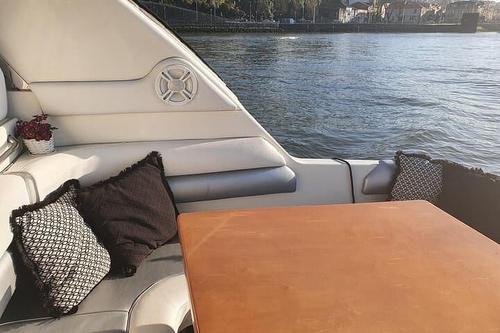 Private Sunset Cruise on Luxury Yacht, Day or Night in Porto image 4