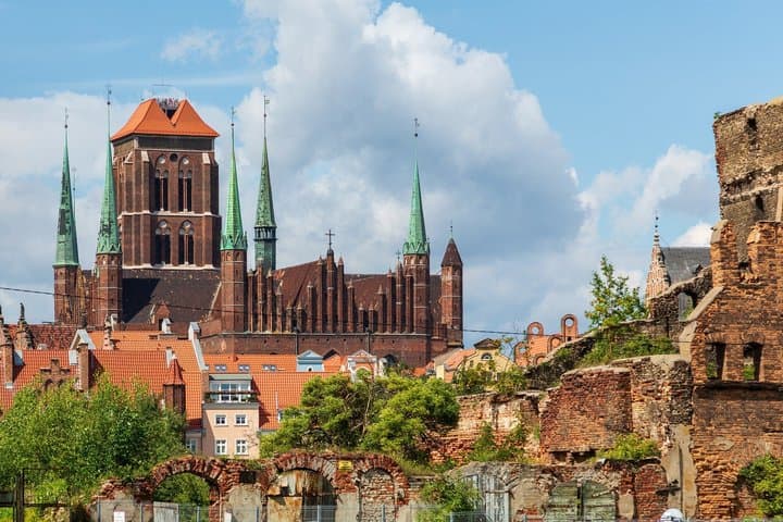 Private Gdańsk City Tour, Old Port and Highlights image 3