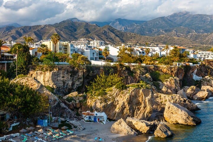 Villages blancs de Nerja et Frigiliana : visite privée depuis Malaga image 3