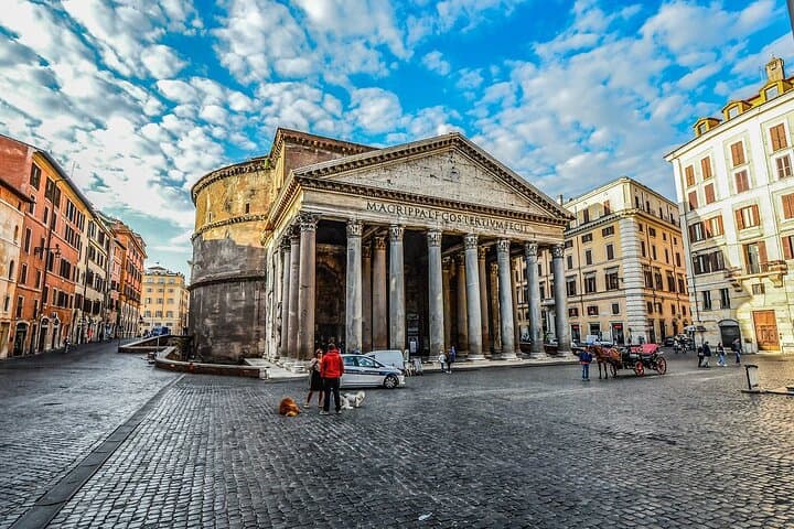 Private Rome Airport Transfer with 1-Hour City Highlights Tour image 1