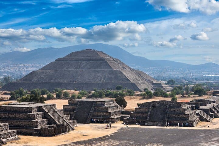 From Mexico City Private Day Trip to Teotihuacan Pyramids image 3