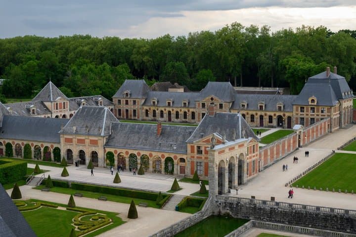 Private Half-Day Tour from Paris to Fontainebleau image 6