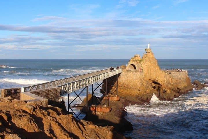 San Sebastian French Basque Tour Biarritz and Saint Jean de Luz from Airbnb Playa Turquesa Ocean Club photo 5