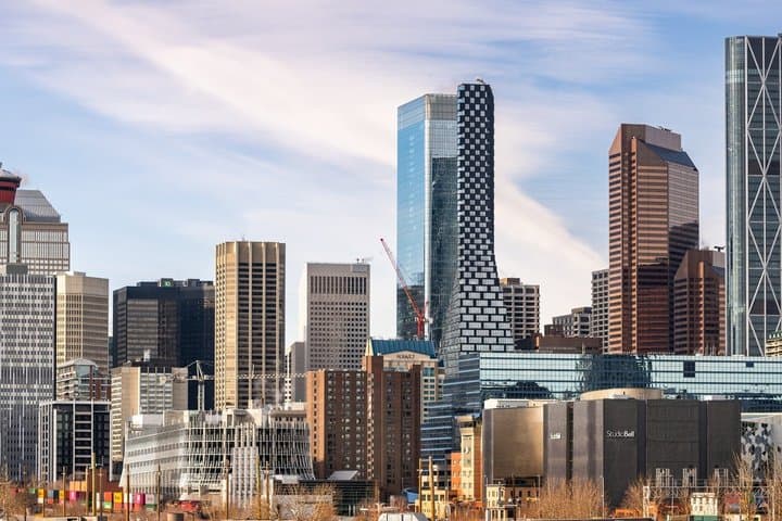 Tour privado por el patrimonio del centro de la ciudad de Calgary y vistas al río desde Airbnb Playa Turquesa Ocean Club foto 4