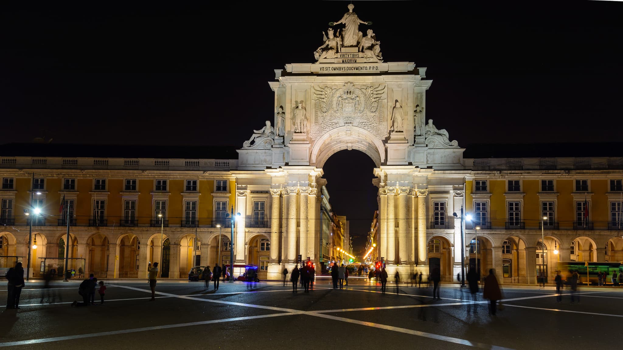 Tour Lisboa de noche