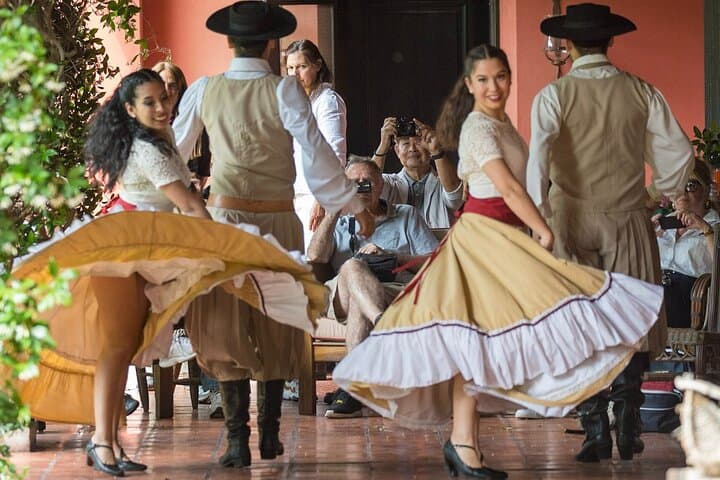 From Buenos Aires: Private Guided Day Trip to an Estancia
