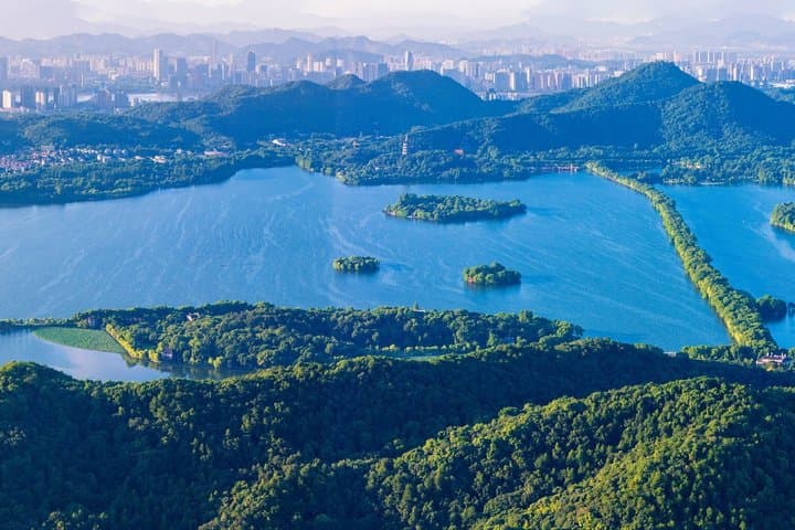 Visite privée au paradis sur terre depuis Shanghai image 3