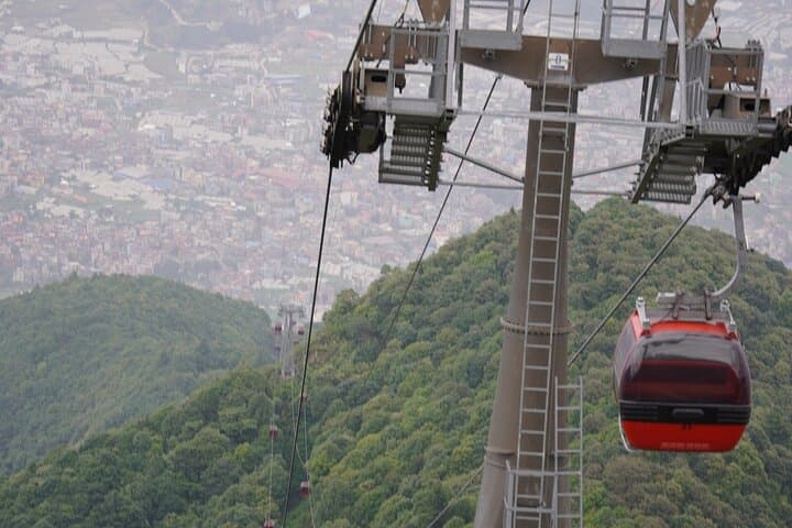 Passeio privado al teleférico de Chandragiri Hills y al templo de los monos imagen 4