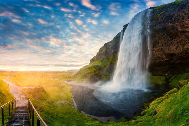 Excursión de un día desde Reikiavik a la costa sur de Islandia imagen 2