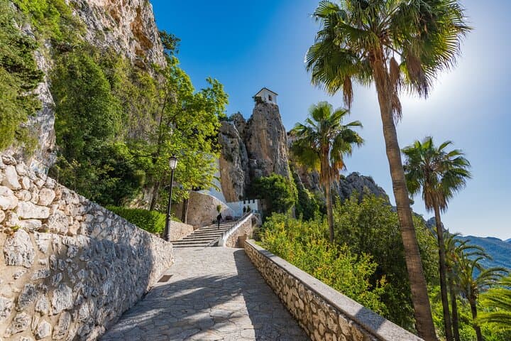 Alicante : visite privée de Guadalest, des chutes d'Algar et du vignoble image 5