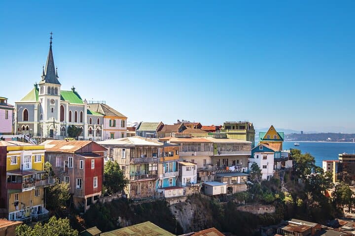 Tour Privado de Santiago a Valparaíso y Valle del Vino de Casablanca desde Airbnb Playa Turquesa Ocean Club foto 5