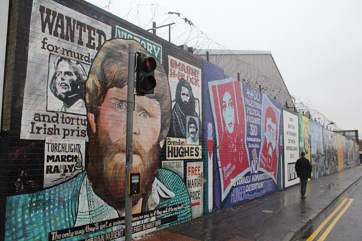 Private Belfast History Tour: Murals and Crumlin Jail image 5