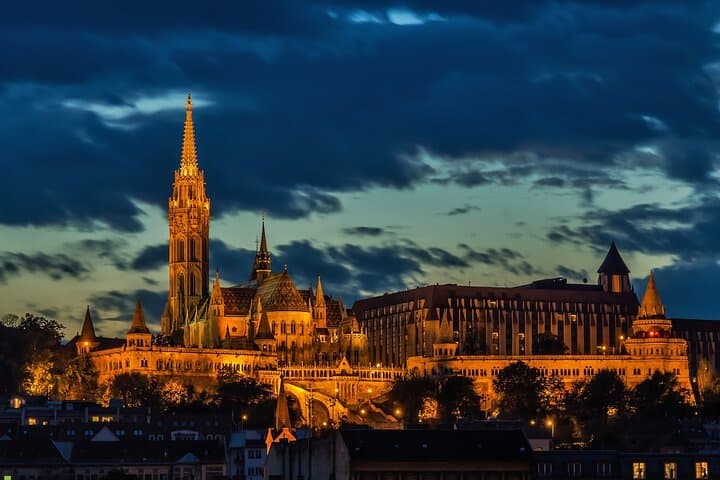 Budapest de noche imagen 4