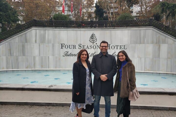 Visite privée d'Istanbul : journée complète de monuments et de joyaux locaux image 4
