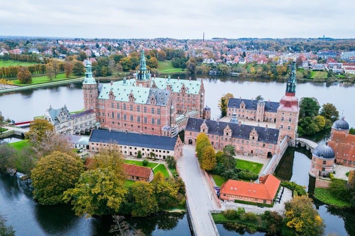 Tour privado por los castillos del norte de Zelanda Kronborg y Frederiksborg imagen 5