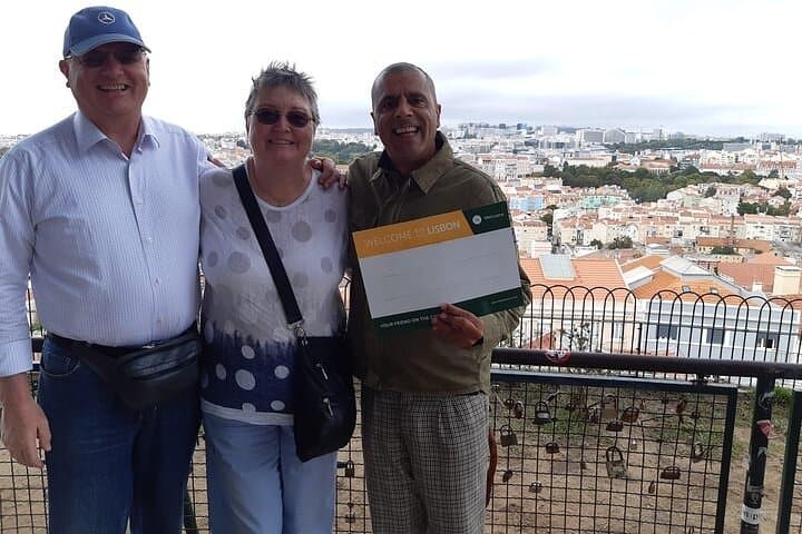 Excursión privada de un día a Fátima, Nazaré y Óbidos medievales desde Lisboa imagen 1