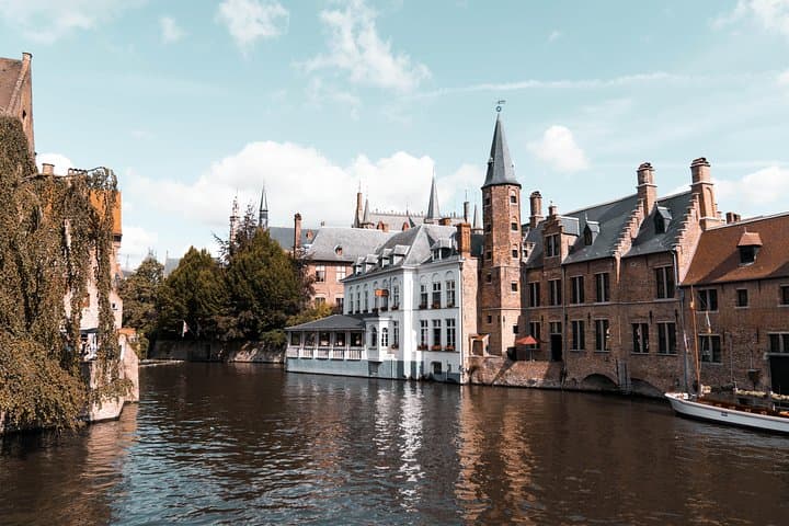 Visite privée des monuments de Bruges et des trésors cachés de Bruxelles image 4