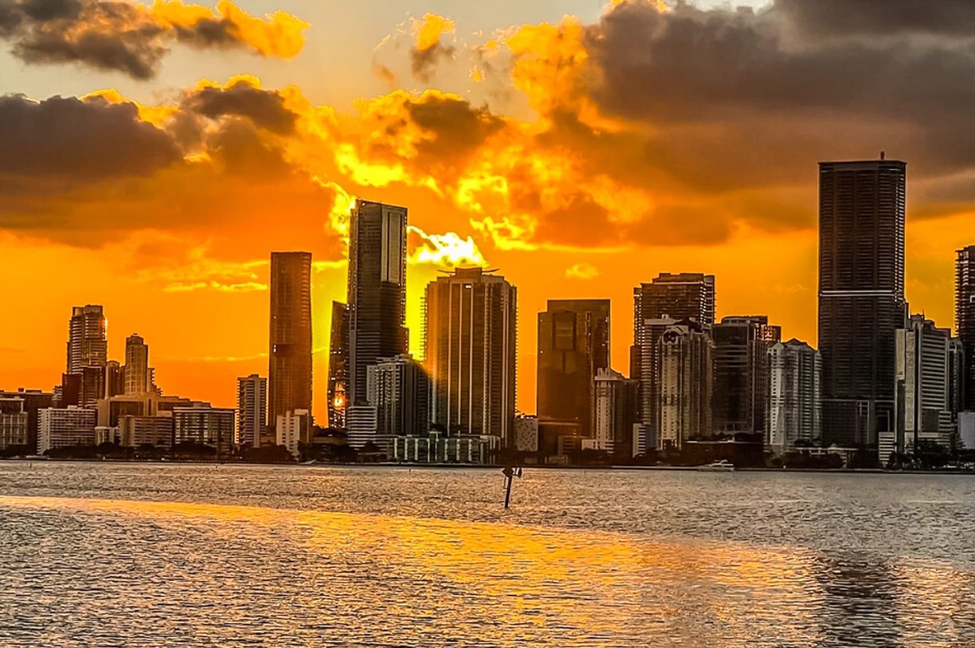 Paseo en Water Taxi por las mansiones y el skyline de Miami imagen 6