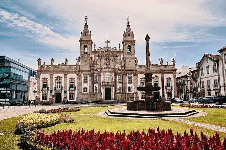 Tour cultural privado de Braga y Guimarães desde Oporto imagen 3