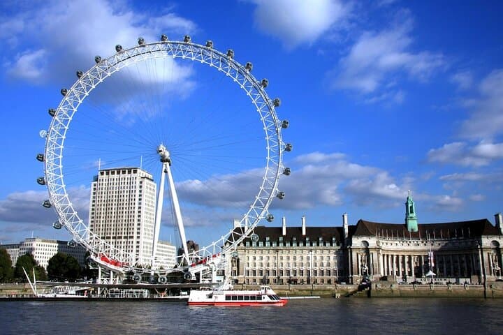 Explore historic and modern London on a private full-day tour image 5