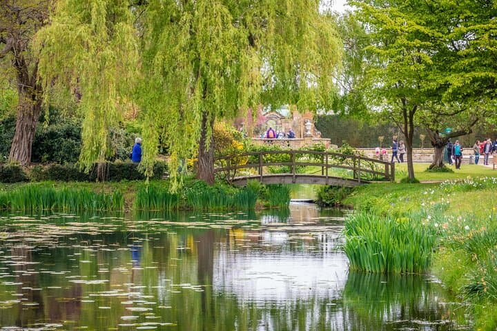 Excursión de un día desde Londres al castillo de Hever y la casa Chartwell imagen 4