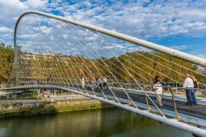 Visita Privada al Mirador de Bilbao Artxanda imagen 3