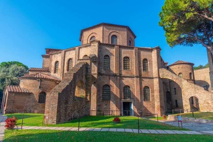 Excursión privada de un día a los mosaicos de la UNESCO en Rávena desde Bolonia imagen 3