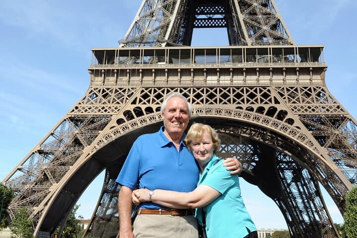 Private Half-Day Tour from Paris to Fontainebleau image 1