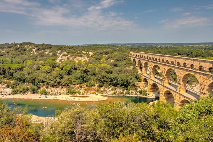 Marsella a Aviñón y Pont du Gard: tour histórico privado imagen 5