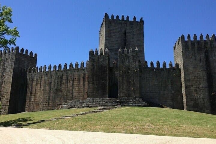 Tour cultural privado de Braga y Guimarães desde Oporto imagen 4