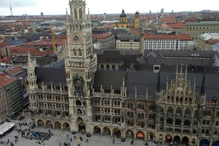 Visite express privée des meilleurs sites et histoires de Munich image 2