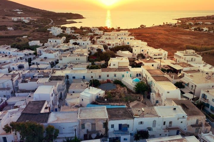 Antiparos Private Tour: Caves, Towns and Castles Experience image 5