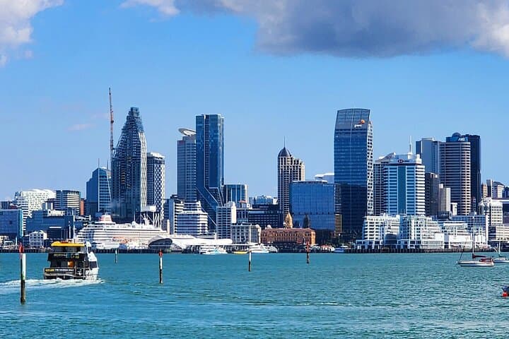 Auckland essentials: city views, volcanoes and waterfront charm image 5