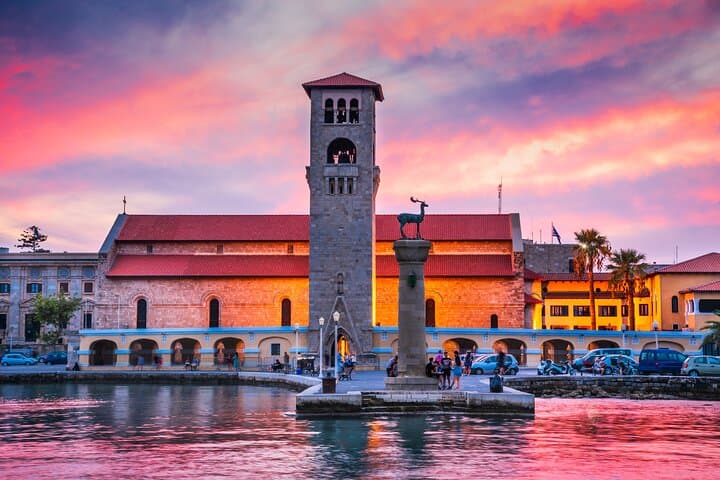 Visite privée des lumières nocturnes et du coucher du soleil à Rhodes image 4