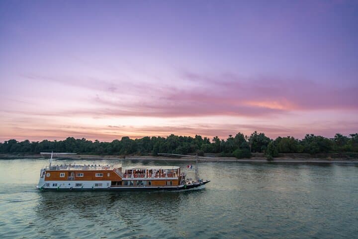 Excursion privée au coucher du soleil sur la felouque du Nil au départ du Caire