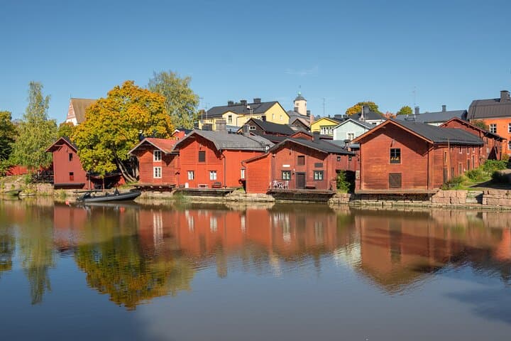 Private Full-Day Sightseeing Tour in Helsinki and Porvoo